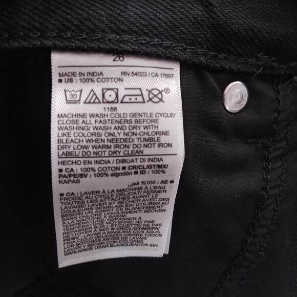 Old Navy High-Waisted Slouchy Straight Ripped Cut-Off Black Jean Shorts Size 26 - Picture 8 of 9